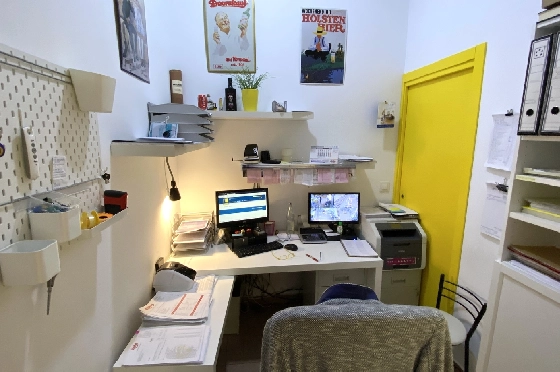 Investition in Els Poblets zu verkaufen, Wohnfläche 210 m², ref.: AS-0421-11