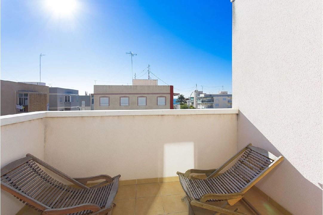 terraced house in Santa Pola for sale, built area 156 m², condition first owner, plot area 80 m², 3 bedroom, 3 bathroom, swimming-pool, ref.: HA-SPN-700-R06-9