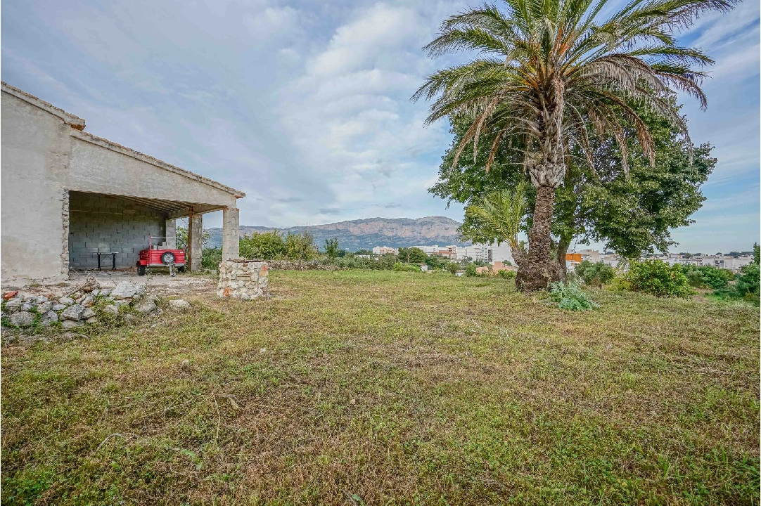 residential ground in Gata de Gorgos(Centrre) for sale, built area 190 m², air-condition, plot area 2900 m², 1 bedroom, 1 bathroom, swimming-pool, ref.: BP-4154GAT-35