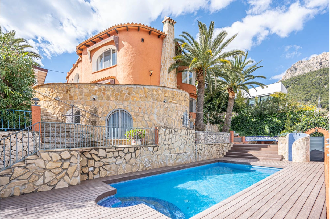 villa in Calpe(Canuta) for sale, built area 350 m², air-condition, plot area 636 m², 6 bedroom, 3 bathroom, swimming-pool, ref.: BP-4223CAL-19