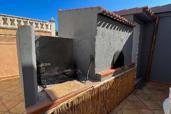 Villa in Denia zu vermieten, Wohnfläche 200 m², Zustand gepflegt, + Zentralheizung, Klimaanlage, Grundstück 900 m², 3 Schlafzimmer, 2 Badezimmer, Pool, ref.: D-0123-23