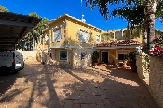 Villa in Denia zu vermieten, Wohnfläche 200 m², Zustand gepflegt, + Zentralheizung, Klimaanlage, Grundstück 900 m², 3 Schlafzimmer, 2 Badezimmer, Pool, ref.: D-0123-82