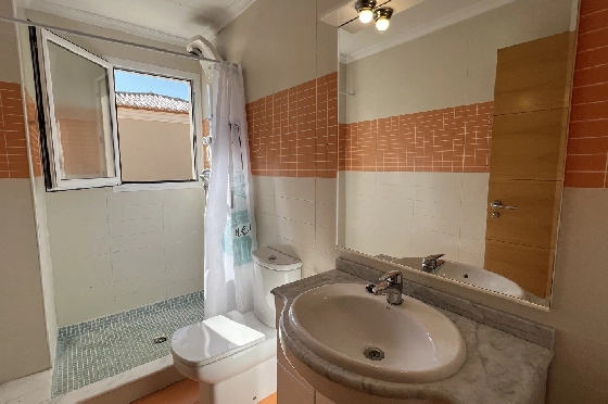 Reihenhaus in Denia zu vermieten, Wohnfläche 130 m², Zustand gepflegt, + KLIMA, Klimaanlage, Grundstück 160 m², 4 Schlafzimmer, 3 Badezimmer, Pool, ref.: D-0223-41
