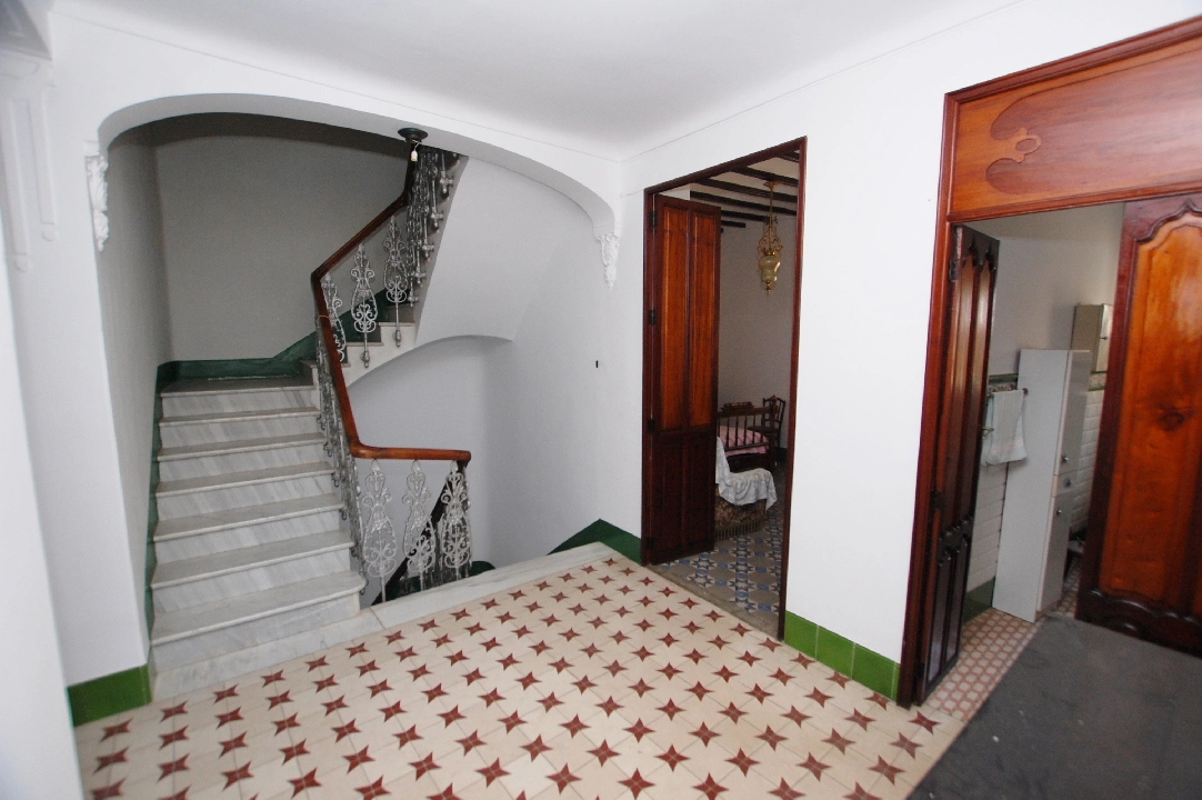 town house in Pego for sale, built area 373 m², year built 1910, air-condition, plot area 200 m², 5 bedroom, 2 bathroom, swimming-pool, ref.: O-V80314D-15