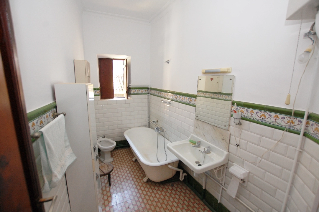 town house in Pego for sale, built area 373 m², year built 1910, air-condition, plot area 200 m², 5 bedroom, 2 bathroom, swimming-pool, ref.: O-V80314D-19