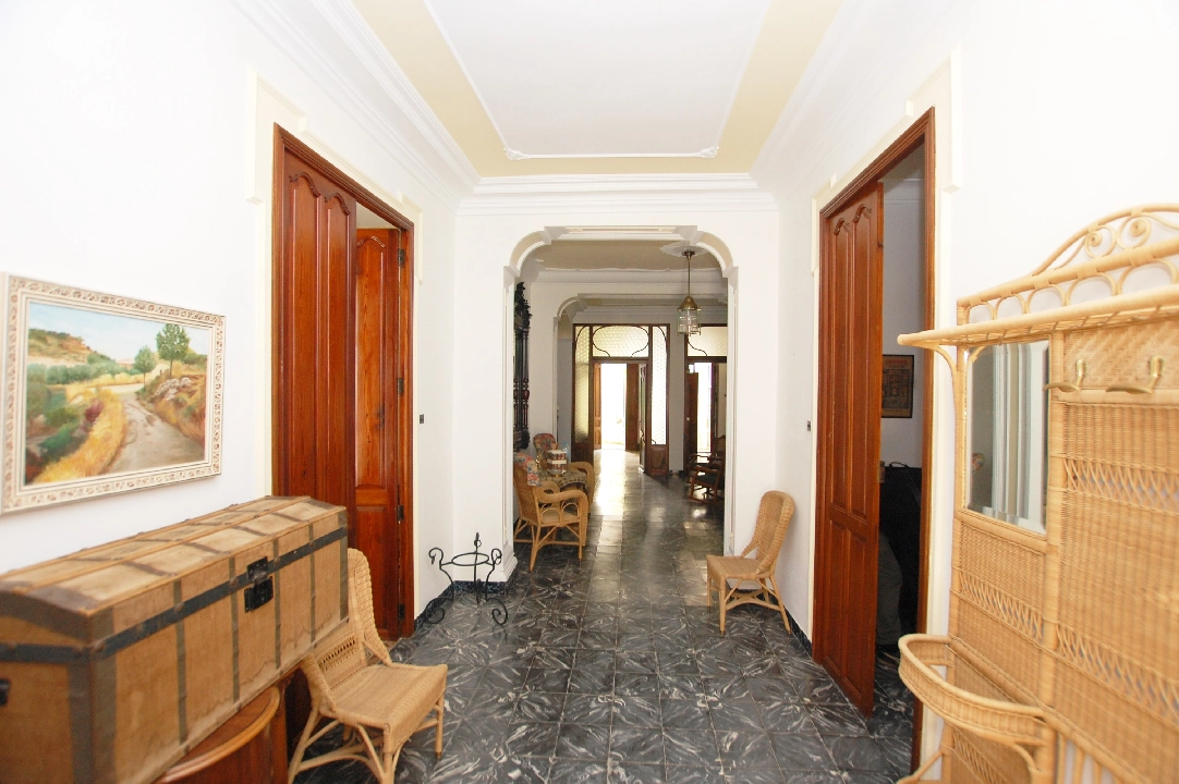 town house in Pego for sale, built area 373 m², year built 1910, air-condition, plot area 200 m², 5 bedroom, 2 bathroom, swimming-pool, ref.: O-V80314D-3