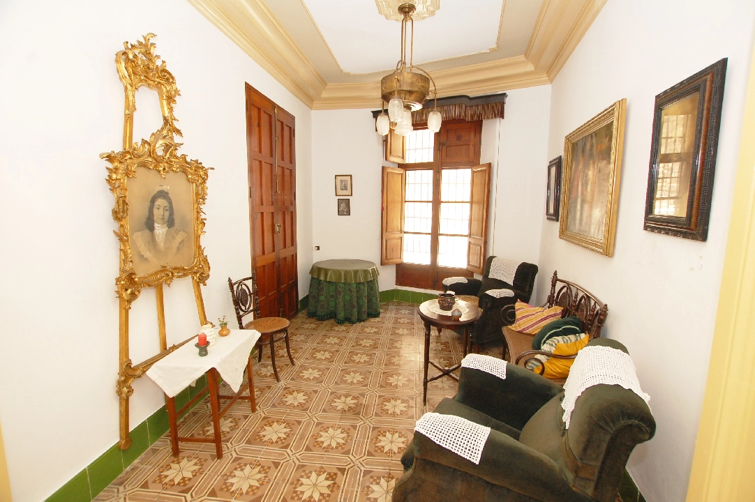 town house in Pego for sale, built area 373 m², year built 1910, air-condition, plot area 200 m², 5 bedroom, 2 bathroom, swimming-pool, ref.: O-V80314D-5