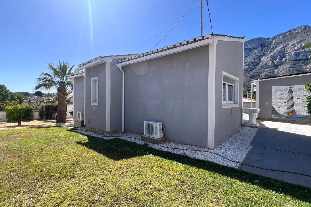 villa in Denia for holiday rental, built area 166 m², year built 1978, + stove, air-condition, plot area 802 m², 2 bedroom, 2 bathroom, swimming-pool, ref.: T-0224-21