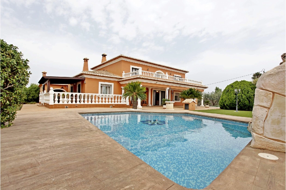 villa in Denia(Torrecarrals) for sale, built area 442 m², condition neat, + central heating, plot area 4441 m², 3 bedroom, 4 bathroom, swimming-pool, ref.: MNC-0124-42