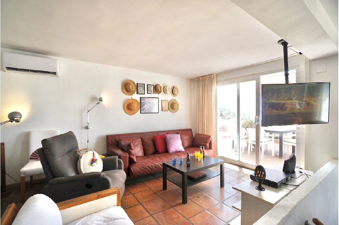 apartment in Moraira(Moraira Centre) for sale, built area 110 m², plot area 440 m², 4 bedroom, 1 bathroom, ref.: CA-A-1789-AMBE-7