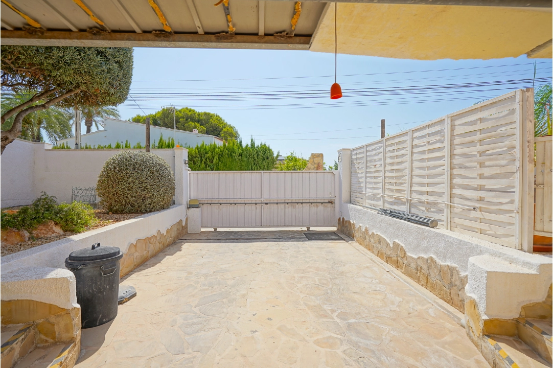 villa in Calpe(Partida Calalga) for sale, built area 144 m², air-condition, plot area 555 m², 3 bedroom, 3 bathroom, swimming-pool, ref.: BP-4418CAL-37