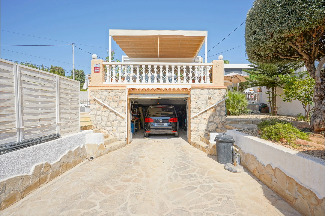 villa in Calpe(Partida Calalga) for sale, built area 144 m², air-condition, plot area 555 m², 3 bedroom, 3 bathroom, swimming-pool, ref.: BP-4418CAL-38