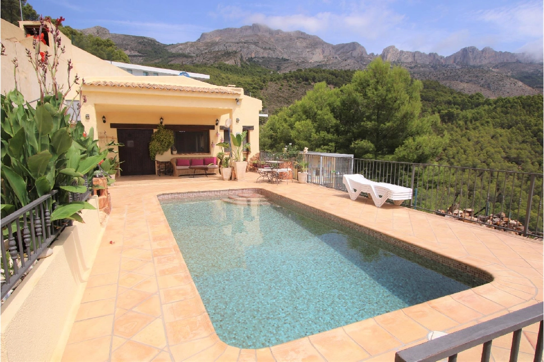 villa in Callosa d-en Sarria(Callosa D en Sarria) for sale, built area 162 m², plot area 670 m², 4 bedroom, 2 bathroom, swimming-pool, ref.: COB-3147-10535-1