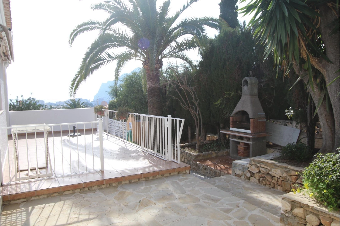 villa in Calpe(Pla roig) for sale, built area 300 m², air-condition, plot area 1098 m², 6 bedroom, 4 bathroom, swimming-pool, ref.: COB-3299-10535-46