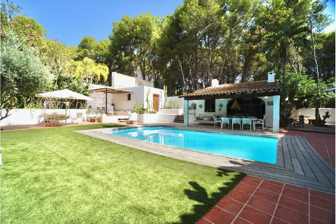 villa in Moraira(Moravit) for sale, built area 555 m², plot area 1175 m², 7 bedroom, 5 bathroom, swimming-pool, ref.: CA-H-1795-AMBE-4