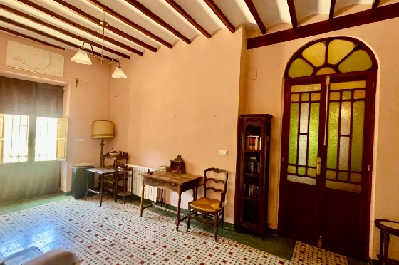 Stadthaus in Parcent zu verkaufen, Wohnfläche 378 m², Baujahr 1940, + Zentralheizung, Klimaanlage, Grundstück 575 m², 7 Schlafzimmer, 3 Badezimmer, Pool, ref.: PV-141-01979P-31