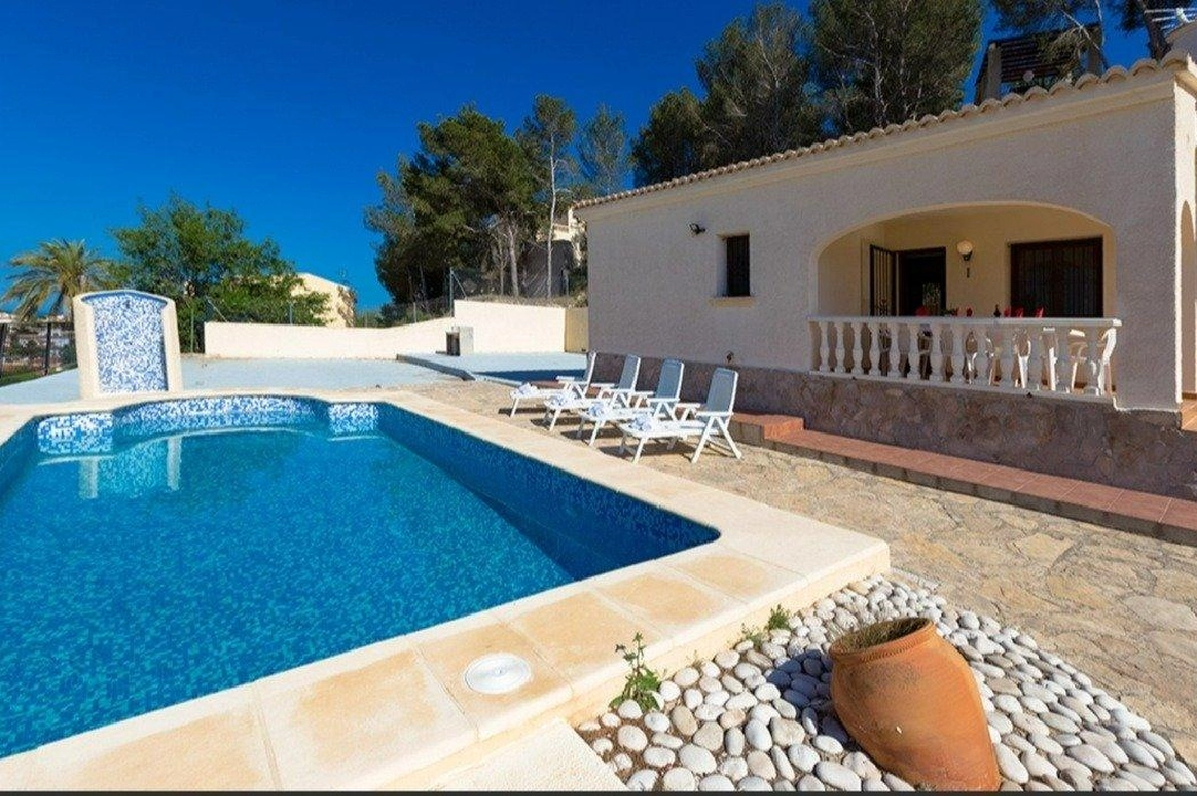 villa in Calpe for sale, built area 90 m², + stove, air-condition, plot area 800 m², 3 bedroom, 1 bathroom, swimming-pool, ref.: AM-11853DR-2