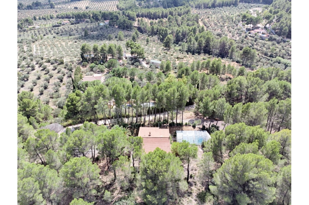 country house in Relleu for sale, built area 174 m², year built 1990, air-condition, plot area 26000 m², 4 bedroom, 1 bathroom, swimming-pool, ref.: AM-12046DA-10