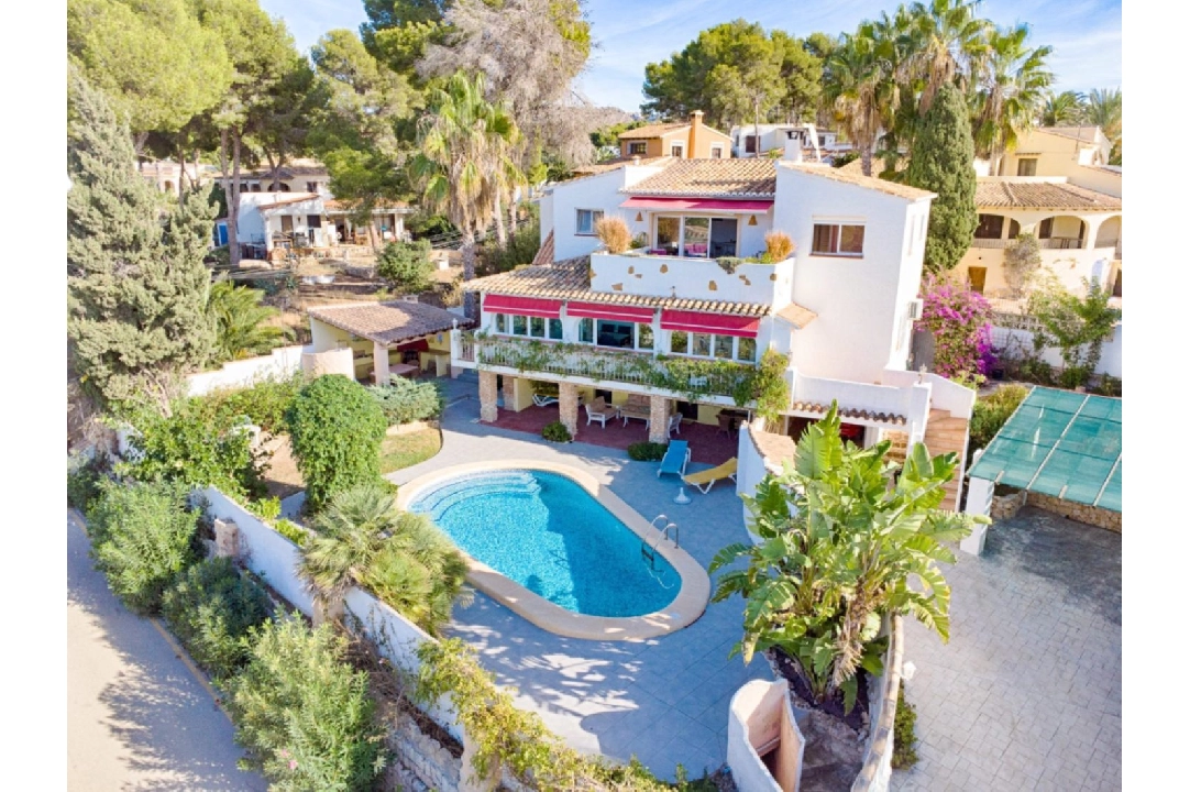 villa in Moraira for sale, built area 326 m², year built 1975, air-condition, plot area 791 m², 6 bedroom, 6 bathroom, swimming-pool, ref.: AM-12082DA-1