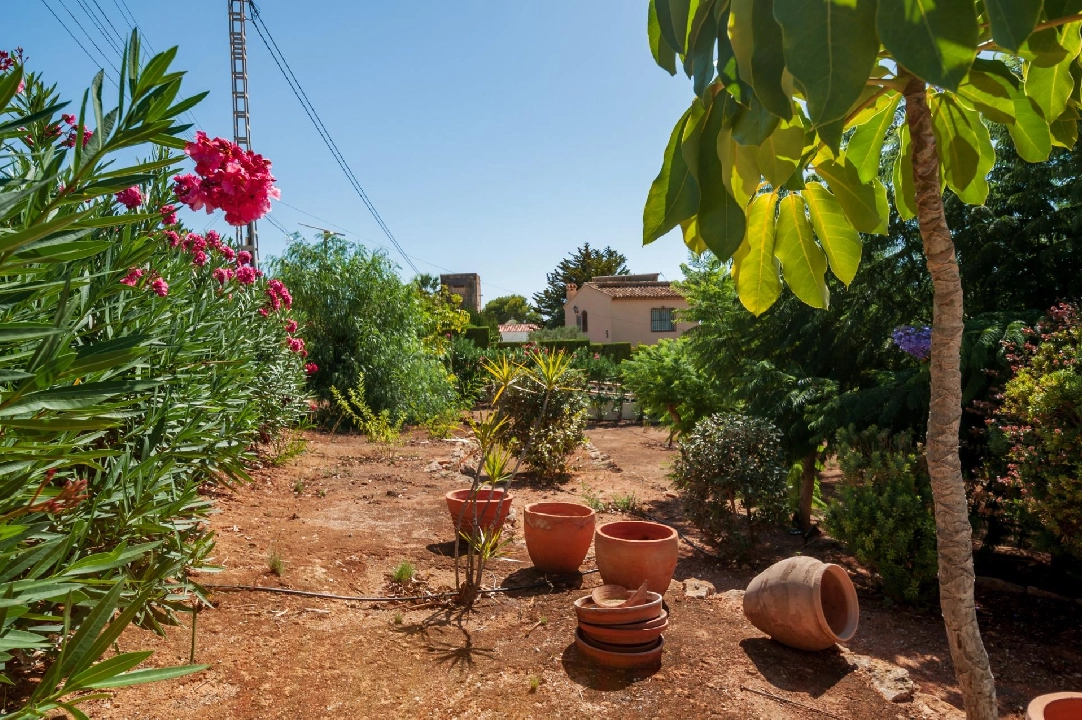 villa in Calpe(Carrio) for sale, built area 364 m², plot area 1197 m², 4 bedroom, 3 bathroom, swimming-pool, ref.: COB-3471-10535-32