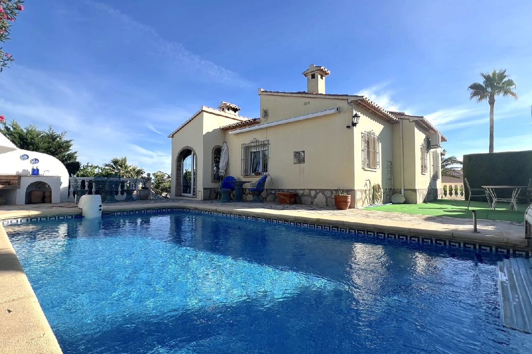 villa in Denia(Marquesa 6 ) for sale, built area 157 m², year built 1995, condition neat, + central heating, air-condition, plot area 809 m², 2 bedroom, 3 bathroom, swimming-pool, ref.: AS-0924-2