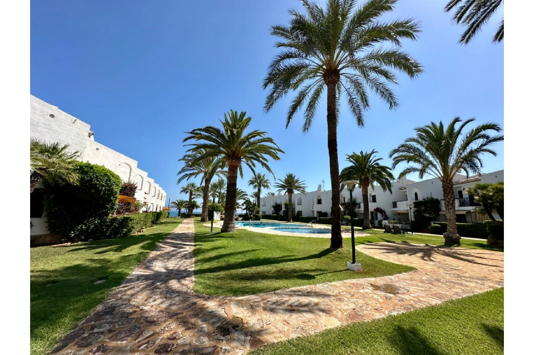 terraced house in Denia for sale, built area 77 m², year built 1987, air-condition, 3 bedroom, 2 bathroom, swimming-pool, ref.: O-V91814D-3