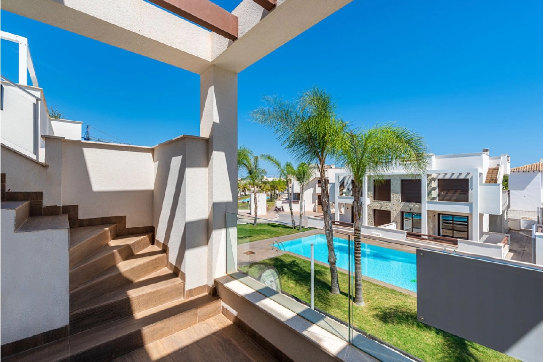 penthouse apartment in Torrevieja for sale, built area 135 m², condition first owner, 3 bedroom, 2 bathroom, swimming-pool, ref.: HA-TON-159-A04-21