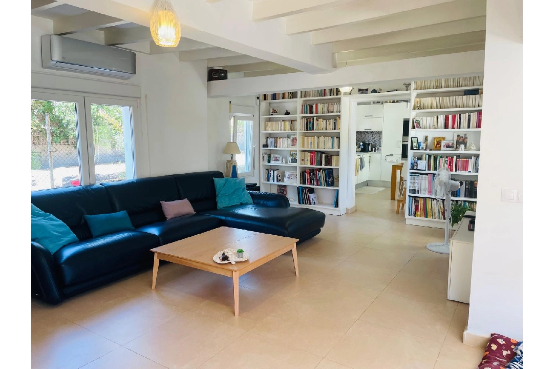 villa in Denia for sale, built area 133 m², year built 1970, air-condition, plot area 350 m², 3 bedroom, 2 bathroom, swimming-pool, ref.: UM-UV-0624-7