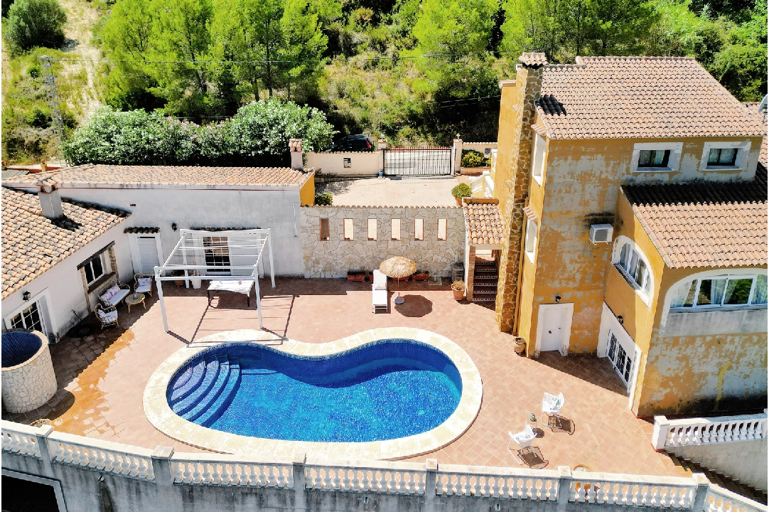 villa in Orba(L Aspre) for sale, built area 225 m², year built 1997, condition neat, + central heating, air-condition, plot area 773 m², 3 bedroom, 3 bathroom, swimming-pool, ref.: RG-0724-38