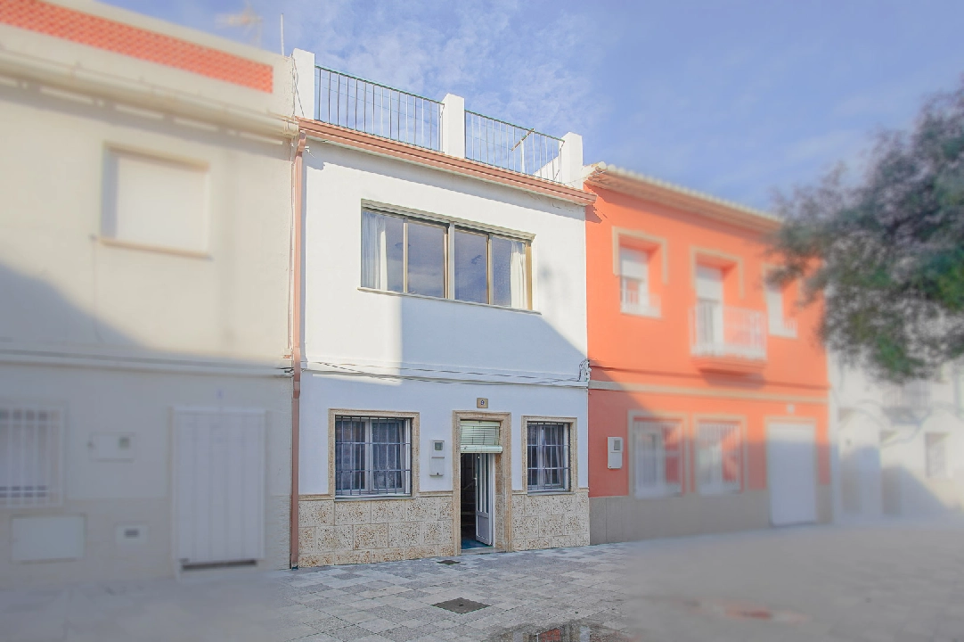 town house in Denia for sale, built area 82 m², year built 1950, + KLIMA, air-condition, 3 bedroom, 2 bathroom, swimming-pool, ref.: BP-C3XY8224DEN-1