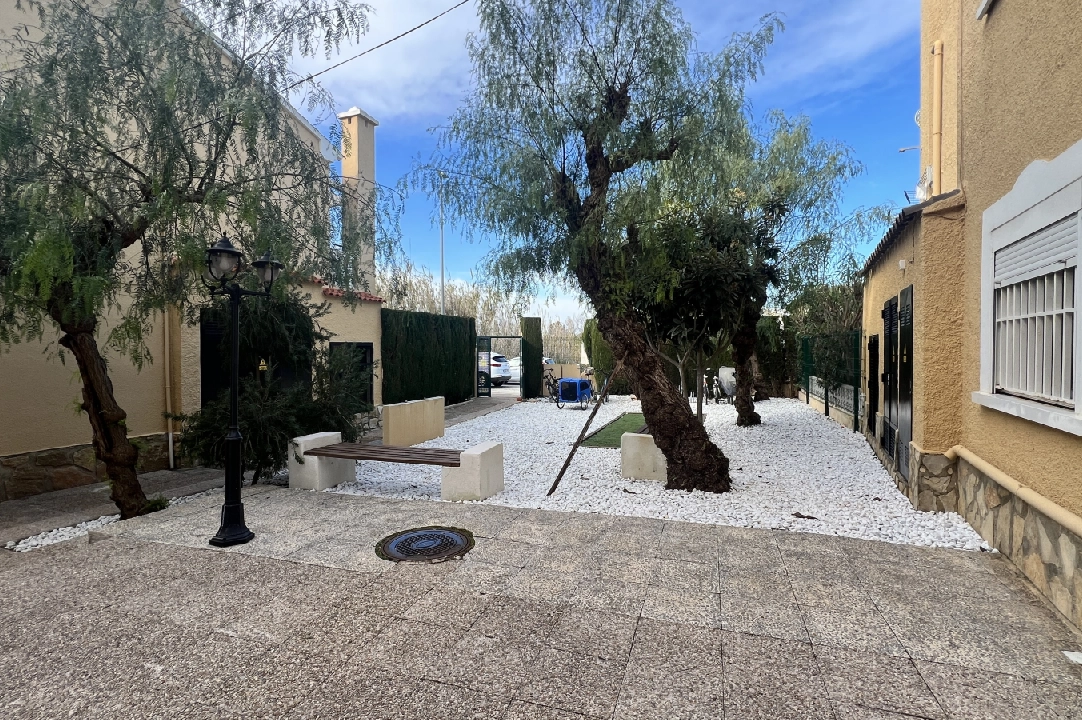 apartment in Denia(Les Deveses) for sale, built area 52 m², year built 2000, condition neat, + central heating, 2 bedroom, 1 bathroom, ref.: JS-0225-13