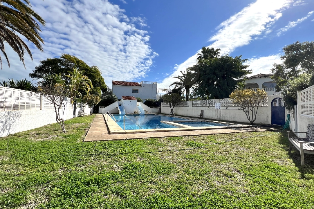 villa in Els Poblets(Revoltes) for sale, built area 180 m², year built 1978, condition neat, + KLIMA, air-condition, plot area 585 m², 4 bedroom, 3 bathroom, ref.: SC-T0125-36