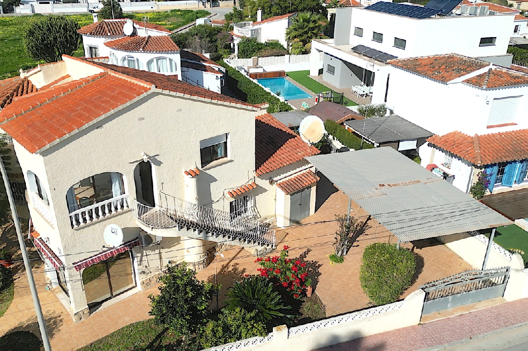 villa in Els Poblets(Revoltes) for sale, built area 180 m², year built 1978, condition neat, + KLIMA, air-condition, plot area 585 m², 4 bedroom, 3 bathroom, ref.: SC-T0125-9