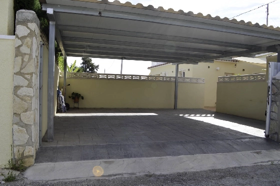 Villa in Denia zu verkaufen, Wohnfläche 121 m², Klimaanlage, Grundstück 623 m², 4 Schlafzimmer, 2 Badezimmer, Pool, ref.: CO-C25935-45
