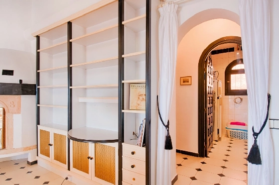 Villa in Moraira zu verkaufen, Wohnfläche 300 m², Baujahr 1984, Klimaanlage, Grundstück 1615 m², 3 Schlafzimmer, 2 Badezimmer, Pool, ref.: AM-12279DA-37