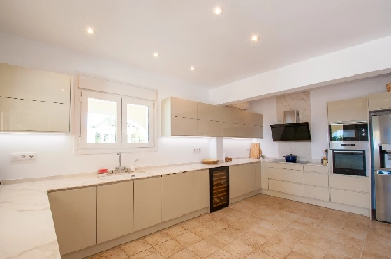 Villa in Moraira zu verkaufen, Wohnfläche 466 m², Baujahr 2005, Klimaanlage, Grundstück 2040 m², 5 Schlafzimmer, 5 Badezimmer, Pool, ref.: AM-12515DR-38
