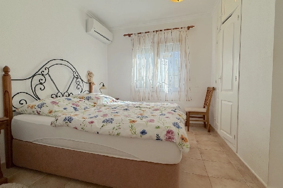 Villa in Pedreguer(Monte Solana) zu verkaufen, Wohnfläche 87 m², Baujahr 1999, Zustand gepflegt, + Ofen, Klimaanlage, Grundstück 426 m², 3 Schlafzimmer, 3 Badezimmer, Pool, ref.: AS-2425-10