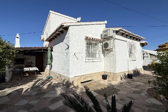 Villa in Els Poblets zur Ferienvermietung, Wohnfläche 100 m², Baujahr 1983, Zustand gepflegt, + KLIMA, Klimaanlage, Grundstück 353 m², 3 Schlafzimmer, 1 Badezimmer, Pool, ref.: T-0325-21