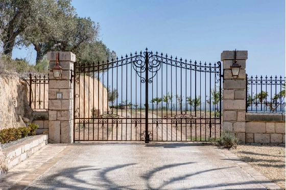 Finca in Moraira zu verkaufen, Wohnfläche 625 m², Baujahr 1998, Klimaanlage, Grundstück 10229 m², 4 Schlafzimmer, 3 Badezimmer, Pool, ref.: AM-12269DR-45