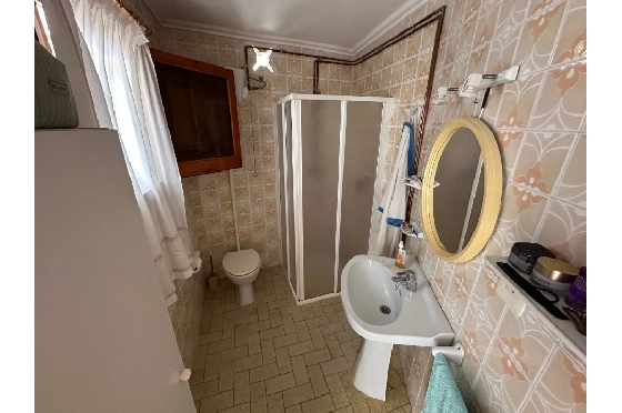 Villa in Denia zu verkaufen, Wohnfläche 220 m², Baujahr 1983, Klimaanlage, Grundstück 2233 m², 6 Schlafzimmer, 2 Badezimmer, Pool, ref.: O-V95814-14