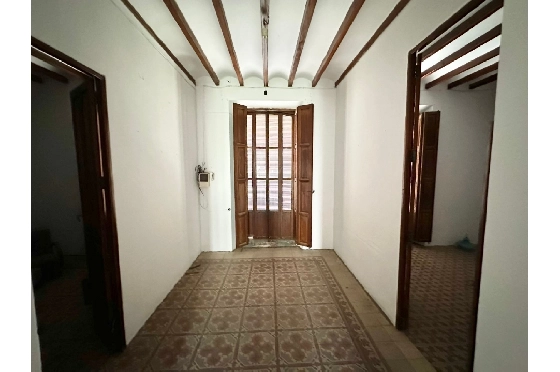 Stadthaus in Pego zu verkaufen, Wohnfläche 426 m², Baujahr 1900, Klimaanlage, Grundstück 172 m², 10 Schlafzimmer, 4 Badezimmer, Pool, ref.: O-V96014-13