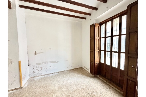 Stadthaus in Pego zu verkaufen, Wohnfläche 426 m², Baujahr 1900, Klimaanlage, Grundstück 172 m², 10 Schlafzimmer, 4 Badezimmer, Pool, ref.: O-V96014-40