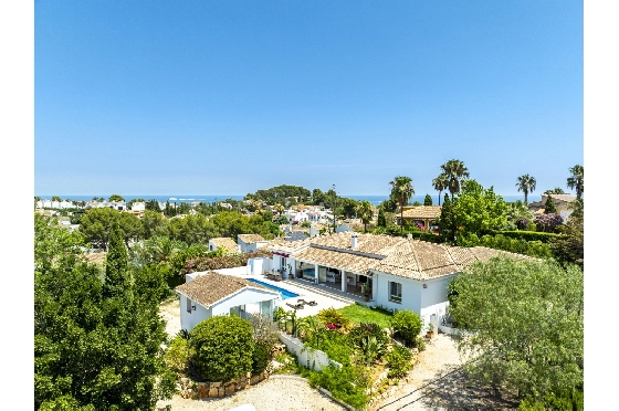 Villa in Denia zu verkaufen, Wohnfläche 324 m², Baujahr 1993, Zustand modernisiert, + Fussbodenheizung, Klimaanlage, Grundstück 1888 m², 4 Schlafzimmer, 2 Badezimmer, Pool, ref.: BC-7771-11