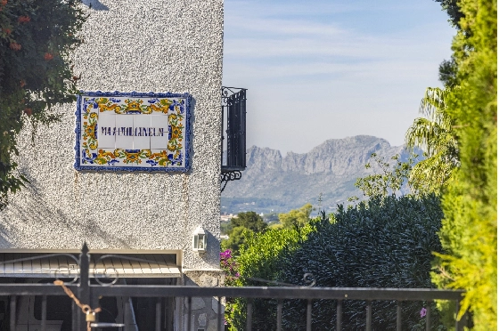 Villa in Denia zu verkaufen, Wohnfläche 267 m², Baujahr 1993, Zustand gepflegt, + Zentralheizung, Grundstück 1085 m², 4 Schlafzimmer, 3 Badezimmer, Pool, ref.: BC-7785-53