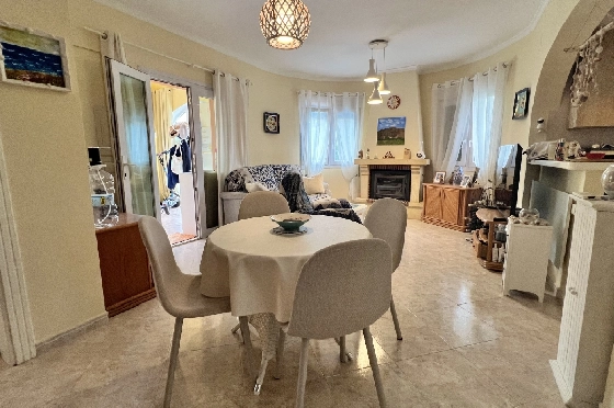 Villa in Els Poblets zu verkaufen, Wohnfläche 95 m², Baujahr 2001, Zustand gepflegt, + Ofen, Klimaanlage, Grundstück 350 m², 3 Schlafzimmer, 3 Badezimmer, Pool, ref.: FK-0326-3