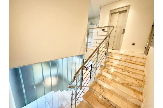 Stadthaus in Pego zu verkaufen, Wohnfläche 280 m², Baujahr 2010, Klimaanlage, Grundstück 153 m², 3 Schlafzimmer, 2 Badezimmer, Pool, ref.: O-V97114-6