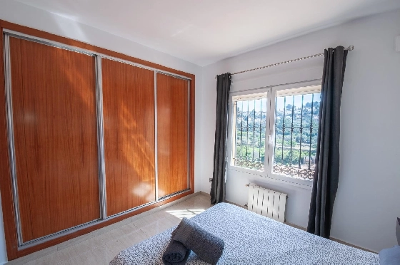 Villa in Orba(Comunidad valenciana) zu verkaufen, Wohnfläche 225 m², Klimaanlage, Grundstück 637 m², 5 Schlafzimmer, 2 Badezimmer, Pool, ref.: COB-3568-10535-11
