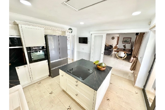 Villa in Pego zu verkaufen, Wohnfläche 320 m², Baujahr 2009, Klimaanlage, Grundstück 1166 m², 5 Schlafzimmer, 4 Badezimmer, Pool, ref.: O-V98014-13
