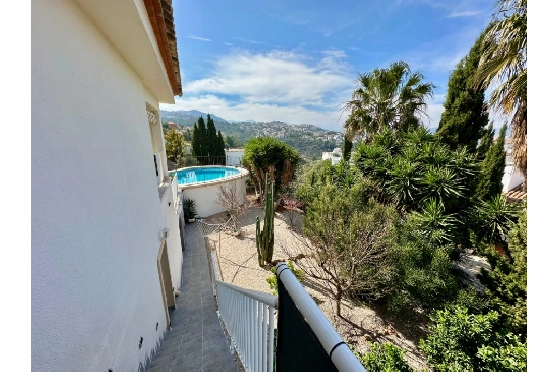 Villa in Pego zu verkaufen, Wohnfläche 320 m², Baujahr 2009, Klimaanlage, Grundstück 1166 m², 5 Schlafzimmer, 4 Badezimmer, Pool, ref.: O-V98014-42