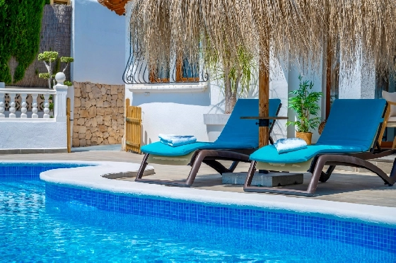Villa in Moraira zu verkaufen, Wohnfläche 290 m², Baujahr 2003, + Ofen, Klimaanlage, Grundstück 847 m², 3 Schlafzimmer, 3 Badezimmer, Pool, ref.: AM-12692DR-19
